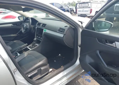 2012 Volkswagen Passat 2.5L Se из США, поврежденный, VIN 1VWBP7A39CC099570